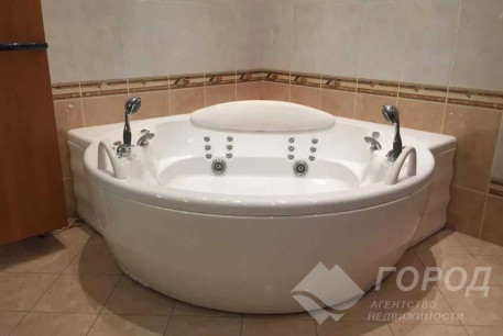 Сдам 4-х кімнатну квартиру, Центр, Ярослава Мудрого пл., Код: 224330/26