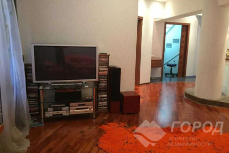 Сдам 4-х кімнатну квартиру, Центр, Ярослава Мудрого пл., Код: 224330/26