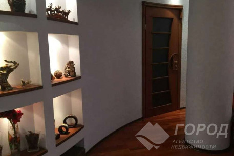 Сдам 4-х кімнатну квартиру, Центр, Ярослава Мудрого пл., Код: 224330/26