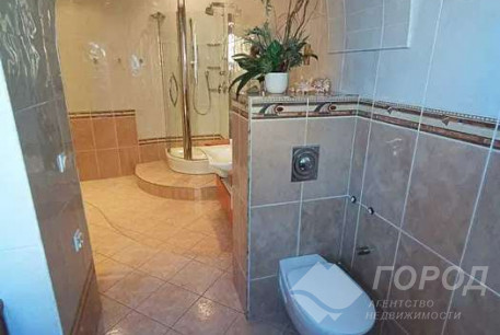 Сдам 4-х кімнатну квартиру, Центр, Ярослава Мудрого пл., Код: 224330/26