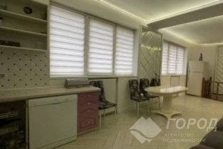 Продам 4-х кімнатну квартиру, Новые дома, Код: 225299/70