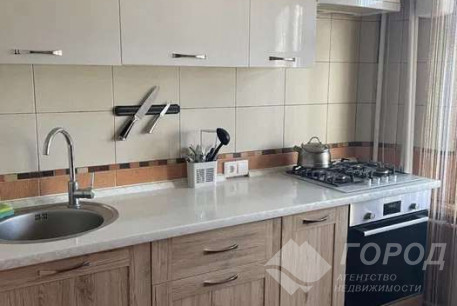 Продам 2-х кімнатну квартиру, Дергачевский р-н, Солоницевка пгт., Код: 228974/4