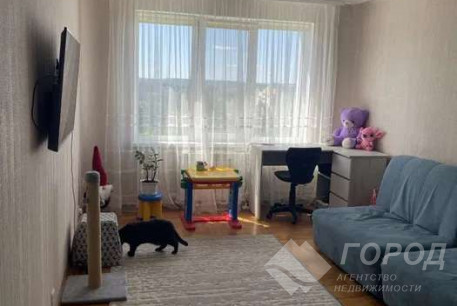 Продам 2-х кімнатну квартиру, Дергачевский р-н, Солоницевка пгт., Код: 228974/4