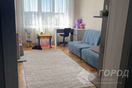 Продам 2-х кімнатну квартиру, Дергачевский р-н, Солоницевка пгт., Код: 228974/4