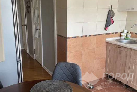 Продам 2-х кімнатну квартиру, Дергачевский р-н, Солоницевка пгт., Код: 228974/4