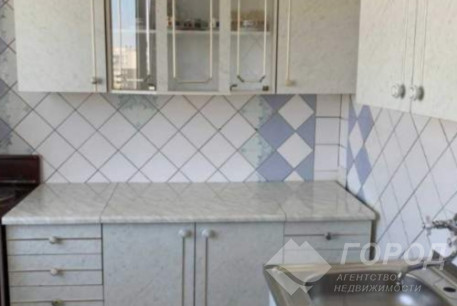 Продам 3-х кімнатну квартиру, Одесская, Зерновая ост., Код: 230187/100