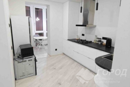 Продам 1-кімнатну квартиру в новобудові, Центральный рынок, Код: 232504/181