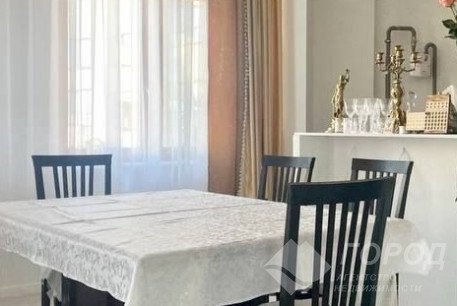Продам 3-х кімнатну квартиру в новобудові, Центр, Код: 232504/183