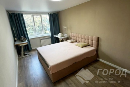 Продам 2-х кімнатну квартиру, Рогань, Код: 232504/184