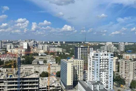 Продам 3-х кімнатну квартиру в новобудові, Центр, Код: 236190/145