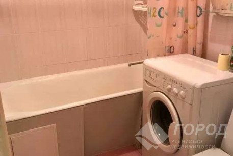 Продам 1-кімнатну квартиру, Новые дома, Армейская метро (Советской Армии), Код: 240396/7