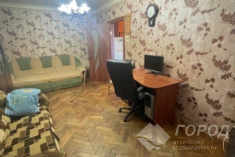 Продам 1-кімнатну квартиру, Центральный рынок, Код: 245191/57