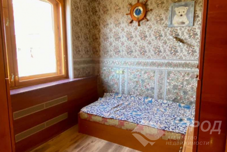 Продам 4-х кімнатну квартиру, Гагарина проспект, Остановка Державинская, Код: 246085/2