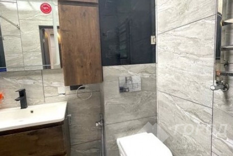 Продам 2-х кімнатну квартиру, Центр, Код: 257306/105