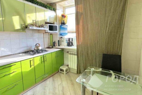 Продам 2-х кімнатну квартиру, Центр, Код: 257306/127