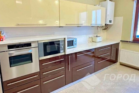 Продам 3-х кімнатну квартиру в новобудові, Центр, Код: 257306/130