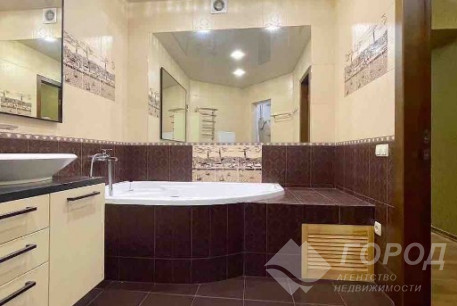 Продам 3-х кімнатну квартиру в новобудові, ХТЗ, Код: 257306/92