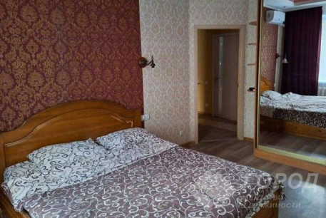 Сдам 2-х кімнатну квартиру, Центр, Ярослава Мудрого пл., Код: 260217/8