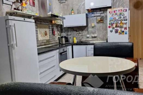 Продам 2-х кімнатну квартиру, Гагарина проспект, Проспект Гагарина метро, Код: 260217/9