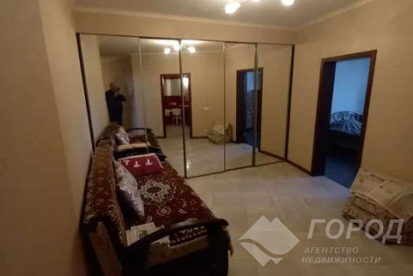 Продам 2-х кімнатну квартиру, Гагарина проспект, Проспект Гагарина метро, Код: 260267/10