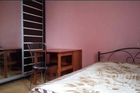 Продам 2-х кімнатну квартиру, Центр, Код: 261393/27