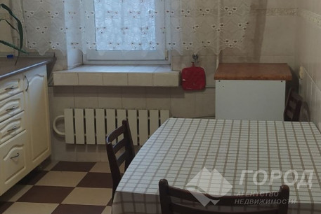 Продам 3-х кімнатну квартиру, Центральный рынок, Код: 266788/46