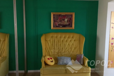 Продам 1-кімнатну квартиру, Центральный рынок, Код: 274049/57