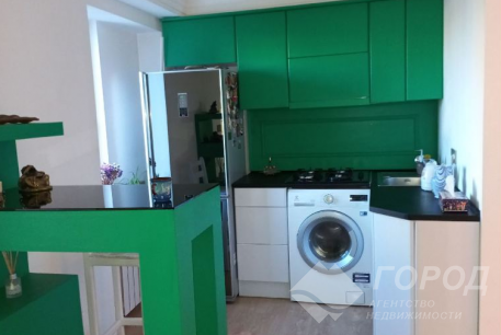 Продам 1-кімнатну квартиру, Центральный рынок, Код: 274049/57