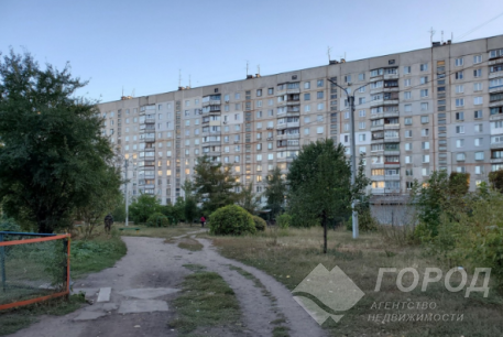 Продам 3-х кімнатну квартиру, ХТЗ, Масельского метро, Код: 281826/9