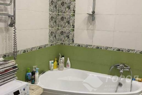 Продам 2-х кімнатну квартиру, Центр, Код: 298806/11