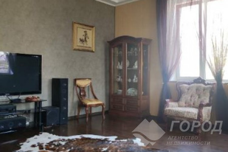 Продам 3-х кімнатну квартиру, Центр, Код: 298806/45