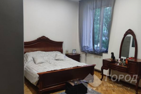 Продам 3-х кімнатну квартиру, Центр, Код: 298806/45