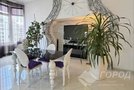 Продам 3-х кімнатну квартиру в новобудові, Сосновая Горка, Код: 317890/15