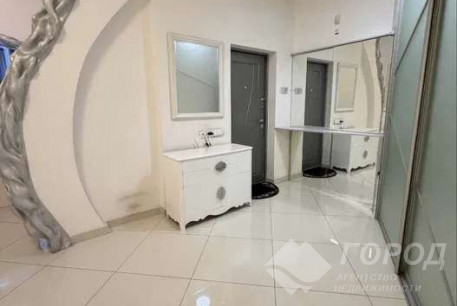 Продам 3-х кімнатну квартиру в новобудові, Сосновая Горка, Код: 317890/15
