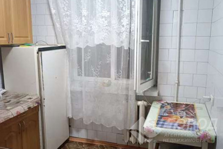 Сдам 2-х кімнатну малогабаритку, ХТЗ, ХТЗ метро, Код: 324543/8