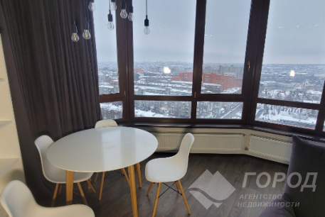 Продам 1-кімнатну квартиру в новобудові, Центр, Код: 328901/17