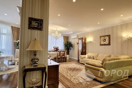 Продам 3-х кімнатну квартиру в новобудові, Центр, Код: 328901/23