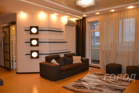 Продам 3-х кімнатну квартиру в новобудові, Центр, Код: 328901/25