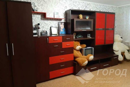 Продам 3-х кімнатну квартиру, Рогань, Код: 335662/2