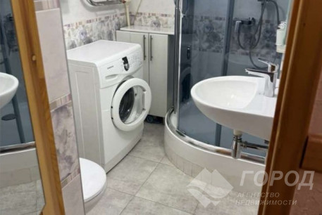 Продам 2-х кімнатну квартиру, Одесская, Код: 335662/53