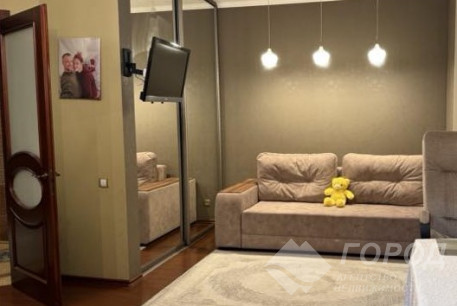 Продам 3-х кімнатну квартиру, ХТЗ, Код: 335662/54