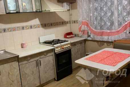 Продам 1-кімнатну квартиру, Гагарина проспект, Защитников Украины метро (Площадь Восстания), Код: 353961/4