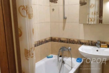 Продам 1-кімнатну квартиру, Рогань, Код: 358498/37