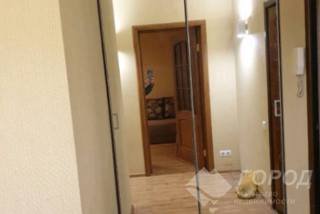 Продам 1-кімнатну квартиру, Рогань, Код: 358498/37