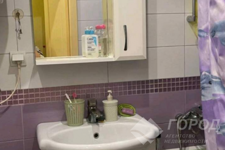 Продам 1-кімнатну квартиру, Рогань, Код: 358498/42