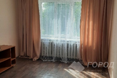 Продам гостинку, ХТЗ, Код: 366441/14