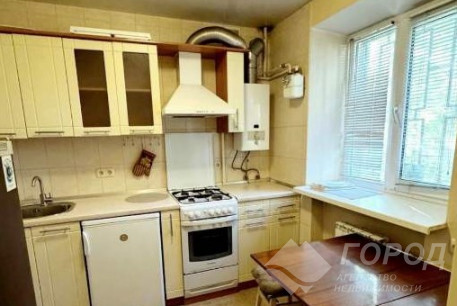 Продам 3-х кімнатну квартиру, Гагарина проспект, Проспект Гагарина метро, Код: 372823/18