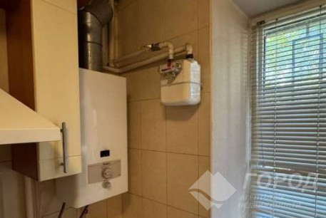 Продам 3-х кімнатну квартиру, Гагарина проспект, Проспект Гагарина метро, Код: 372823/18