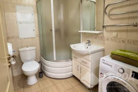 Продам 3-х кімнатну квартиру, Гагарина проспект, Проспект Гагарина метро, Код: 372823/18