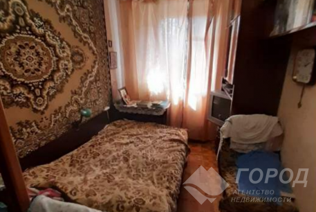 Продам 2-х кімнатну квартиру, Центральный рынок, Код: 372898/52